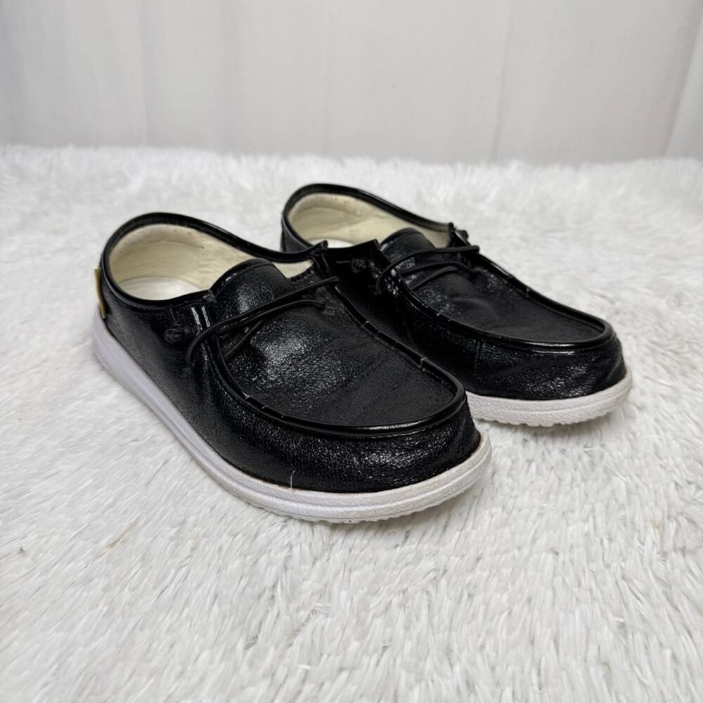 CORKYS / Kayak black crinkle metallic slip on sneaker shoes / 7